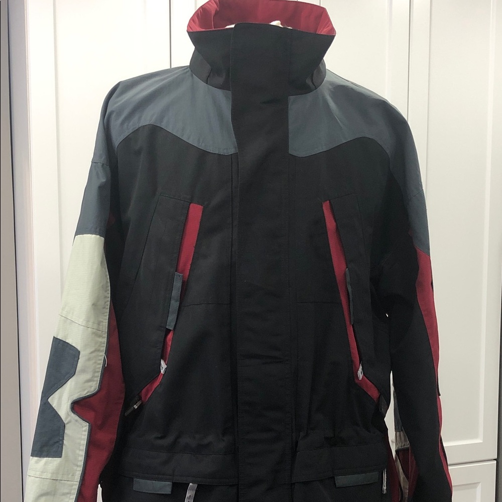 Brooks Shell Jacket – Men’s Size XL – Black/Grey/Burgundy/Light Tan